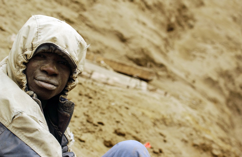Un creuseur des mines de coltan de Rubaya au Nord-Kivu